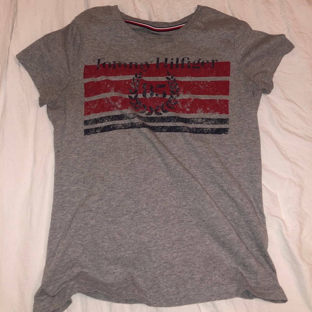 Tommy Hilfiger t shirt